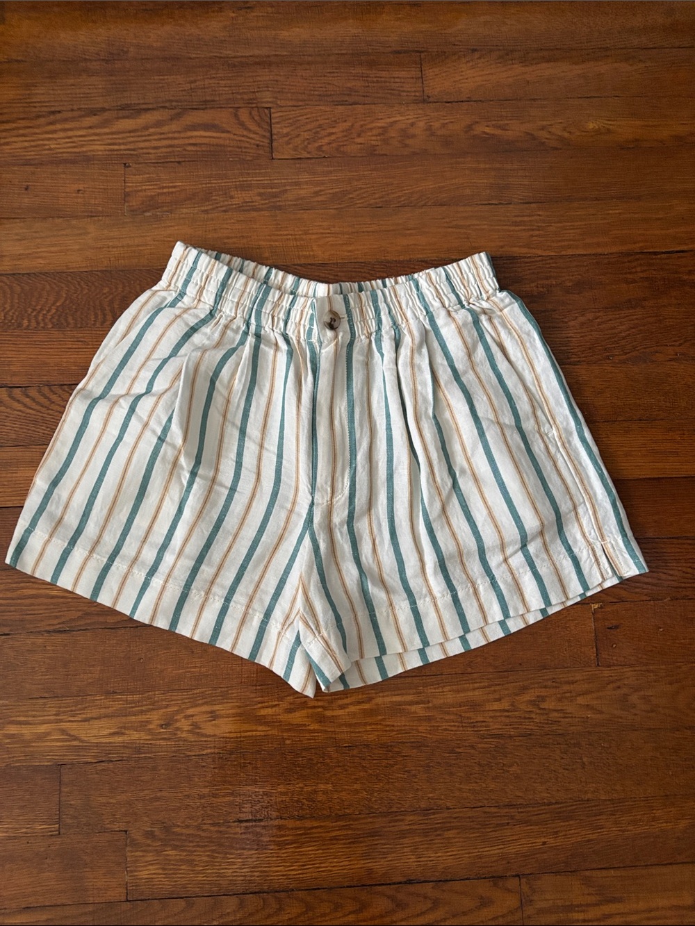 Madewell Lightweight Striped Women’s Linen Shorts
